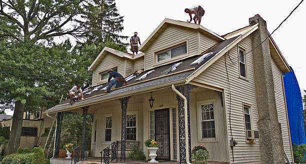 Best Emergency Roof Repair  in Strathmore, CA